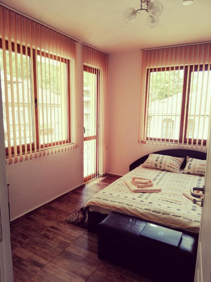 Petrov Apartment Trjawna Exterior foto
