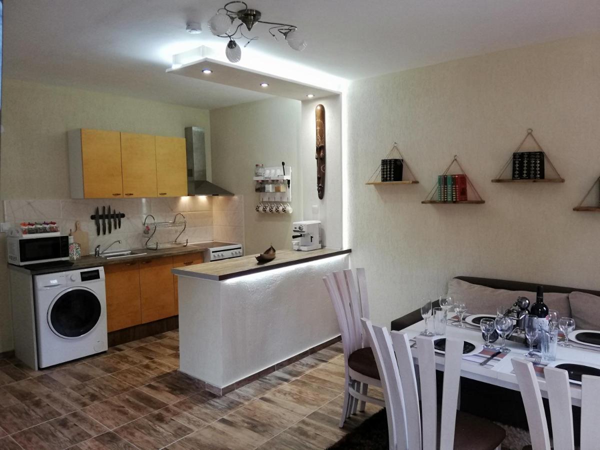 Petrov Apartment Trjawna Exterior foto