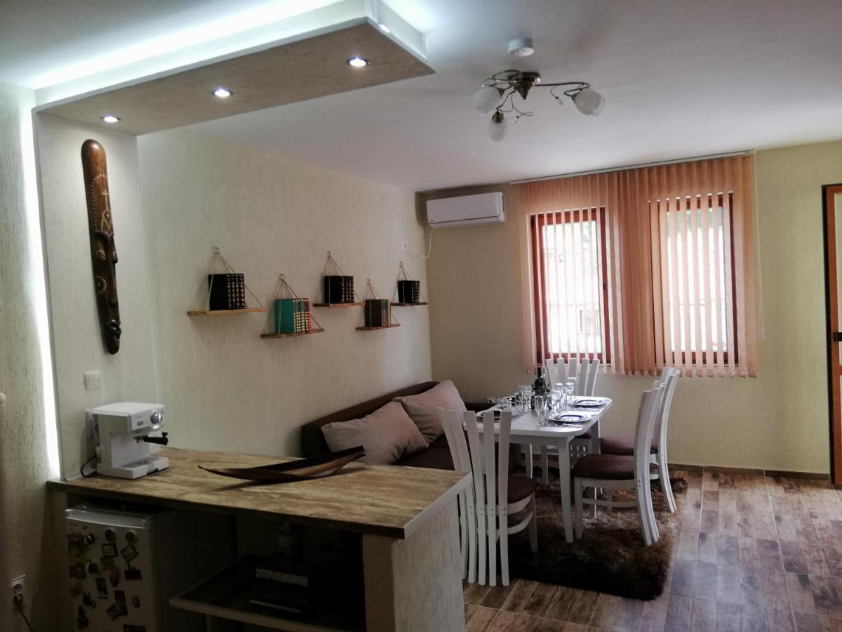Petrov Apartment Trjawna Exterior foto